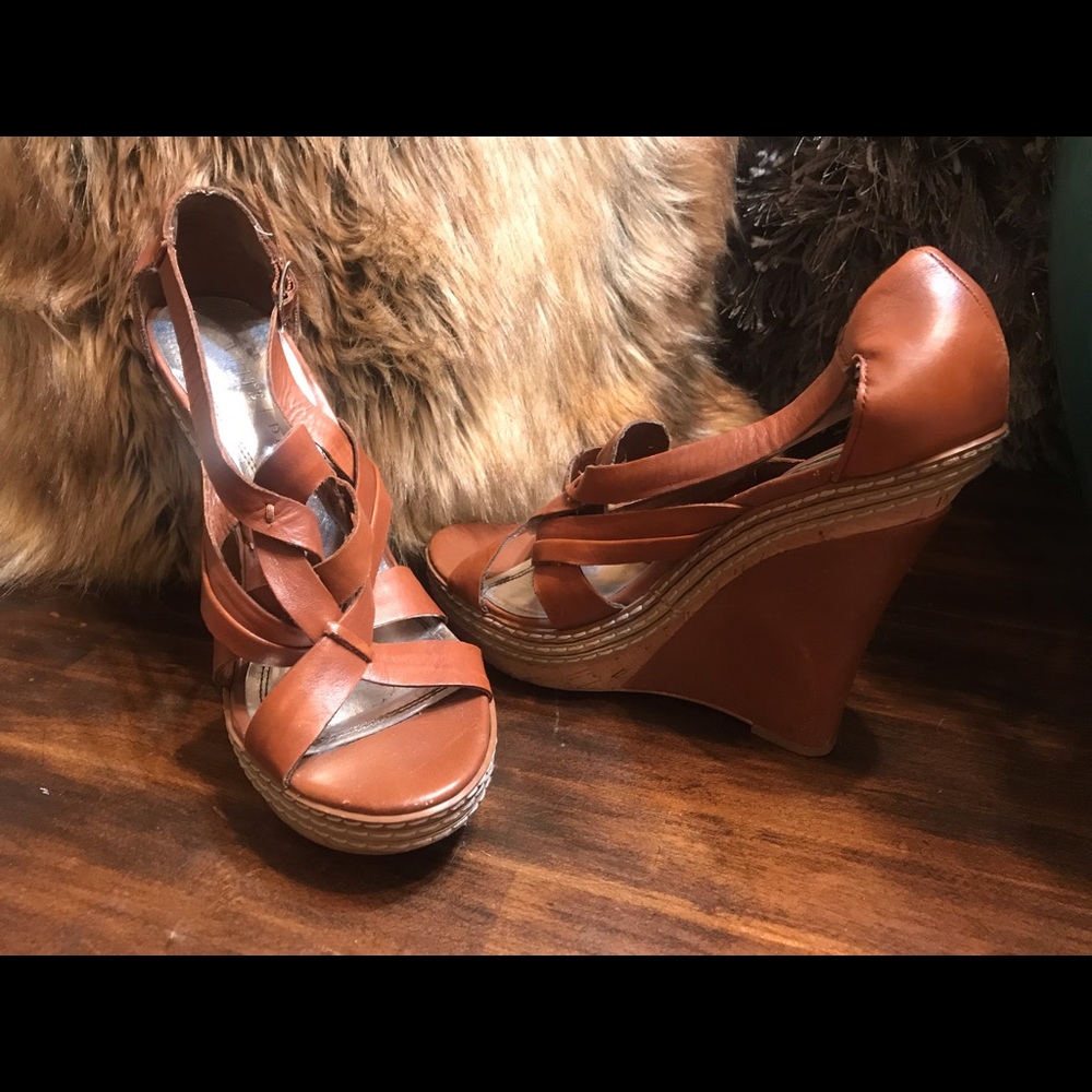 Brown leather White House Black Market wedges.